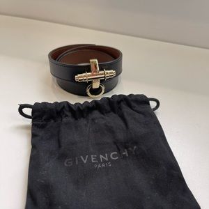 GIVENCHY black Obsedia Triple Wrap Leather bracelet